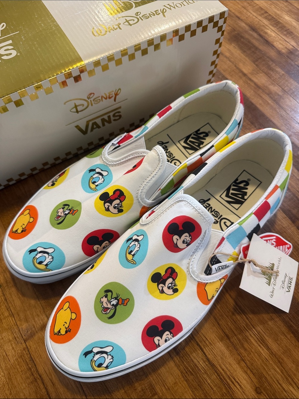Vans Disney 50th Anniversary Classic Slip-On Disney Character Buttons m 11 (g16)